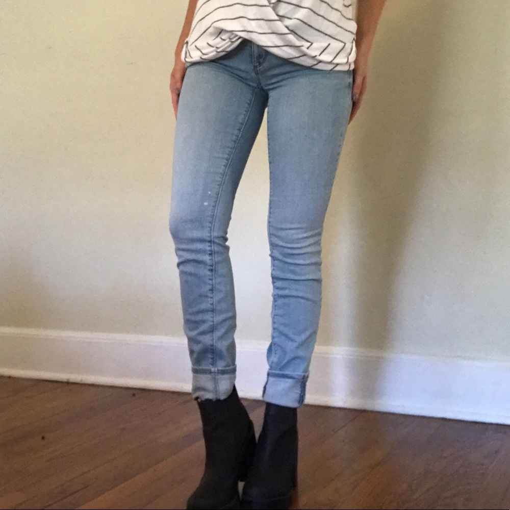 LOFT Light Blue Wash Skinny Jeans